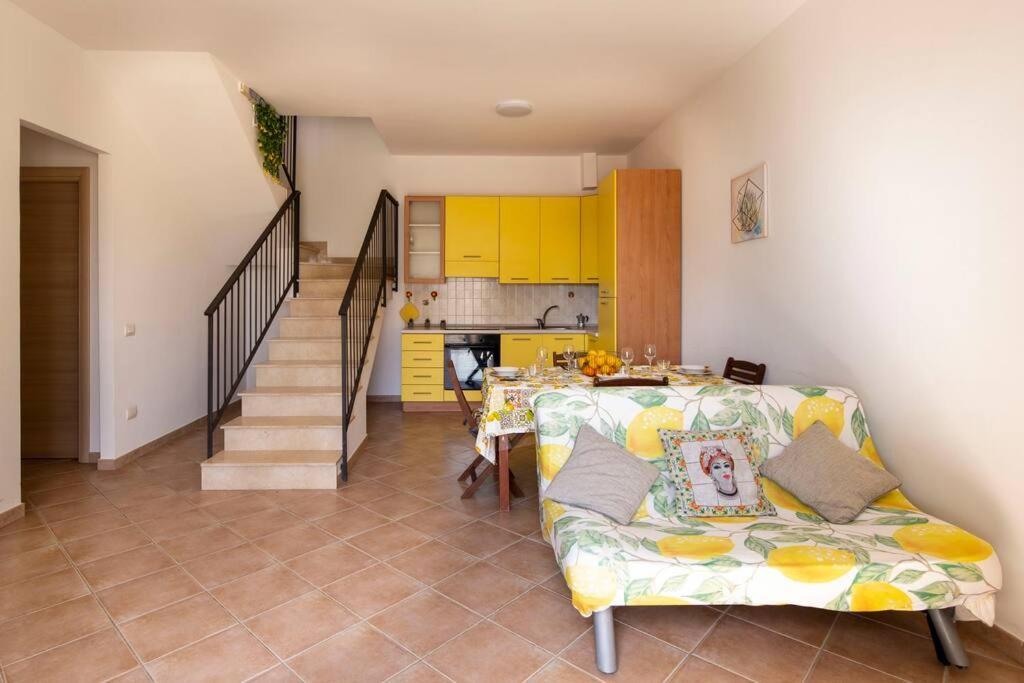 Villa Vista Mare ~Villa Dafne~ Lido di Noto エクステリア 写真
